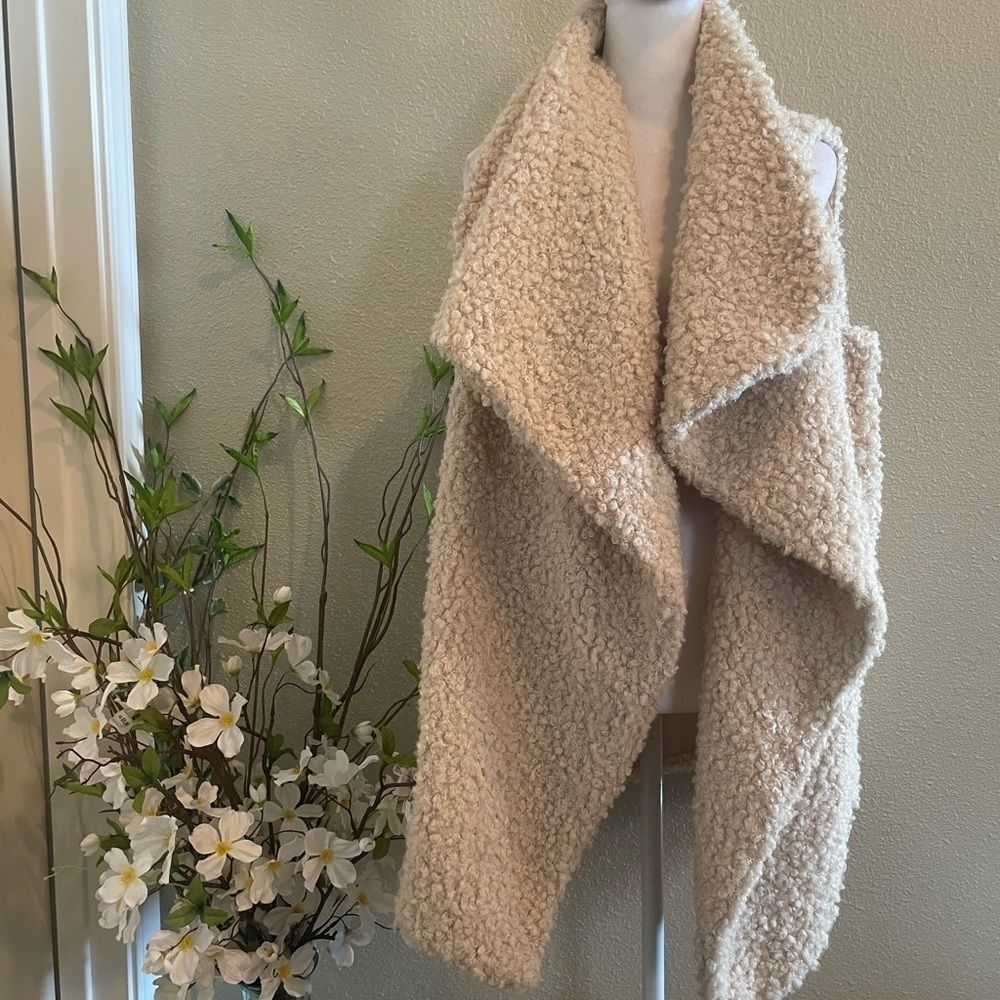 Francesca’s Miami Ivory Oversize Women's Open Cardigan - Size M